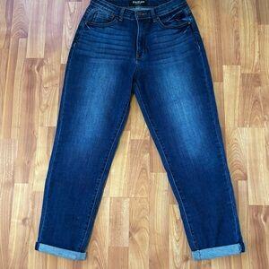Women’s Skinny Mom Jeans Size 5